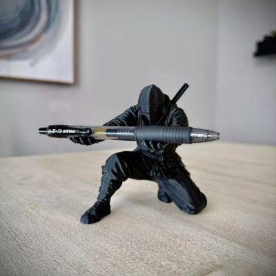 Pen Holder Ninja Dudukan Pulpen Unik Dekorasi Meja 3D Print Tempat Pensil